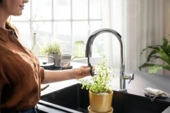 Hansgrohe Aqittura M91 - Spültischarmatur Mit Ausziehbarem Auslauf Und Mit Filterfunktion, Verchromt 76803000 -Hansgrohe Verkaufsgeschäft a86fc693ee1f6614a3807a5c