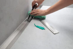 Hansgrohe RainDrain Flex Fertigset Duschrinne 120 Cm, Kürzbar Zur Wandmontage -Hansgrohe Verkaufsgeschäft hansgrohe duschrinnen raindrain flex fertigset 120 5405057